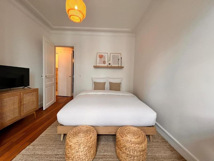 Apartment 1 Bedroom # Paris 14 # Alesia Exteriör bild